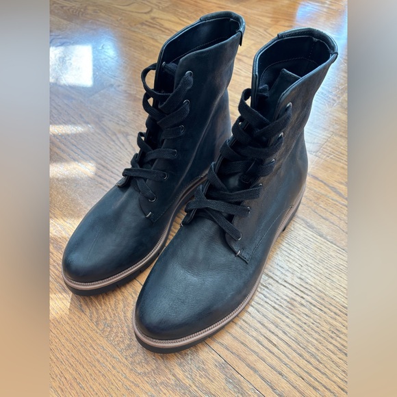 NEW Dr. Scholl’s Guild Leather Combat Boots (Size 7) - Picture 3 of 7